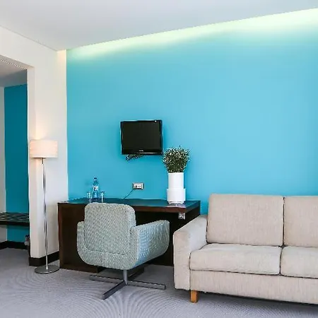 Hotel Praia 4* Ναζαρέ