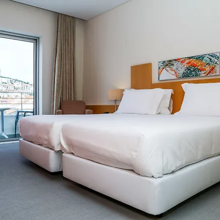 Hotel Praia 호텔 4*