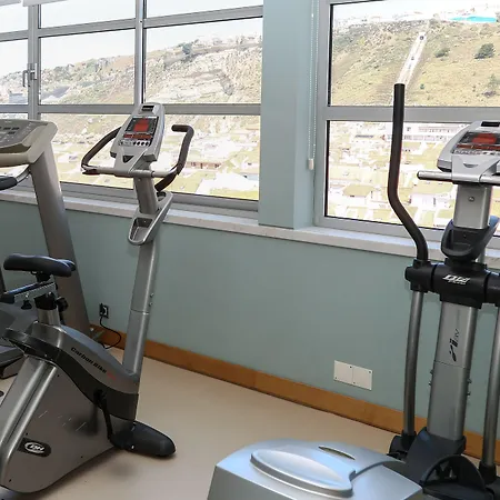 Hotel Praia 호텔 나자레