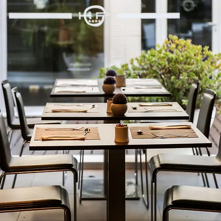 Hotel Praia 호텔 나자레