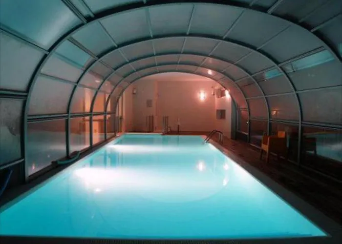 Отель Hotel Praia