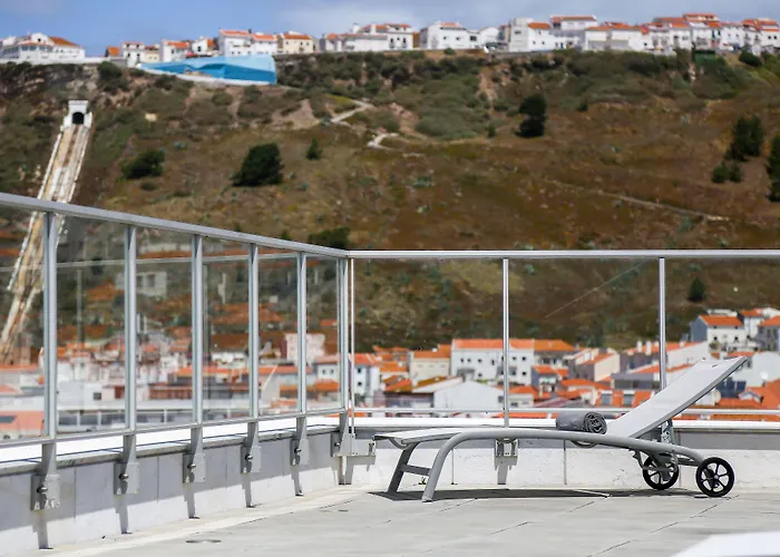 Hotel Praia Отель 4*