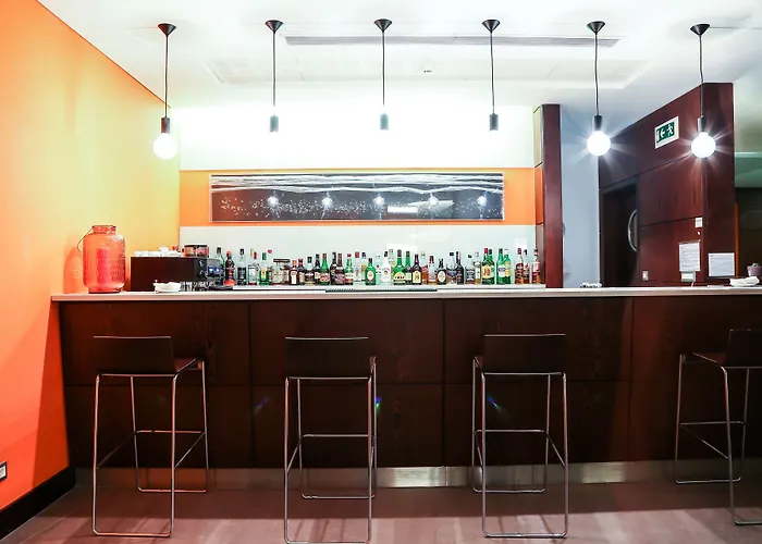 Отель Hotel Praia 4*