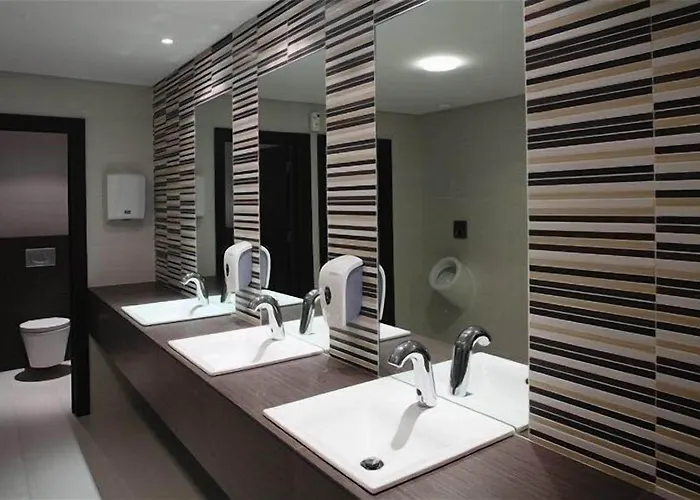 Hotel Praia Hotel 4*